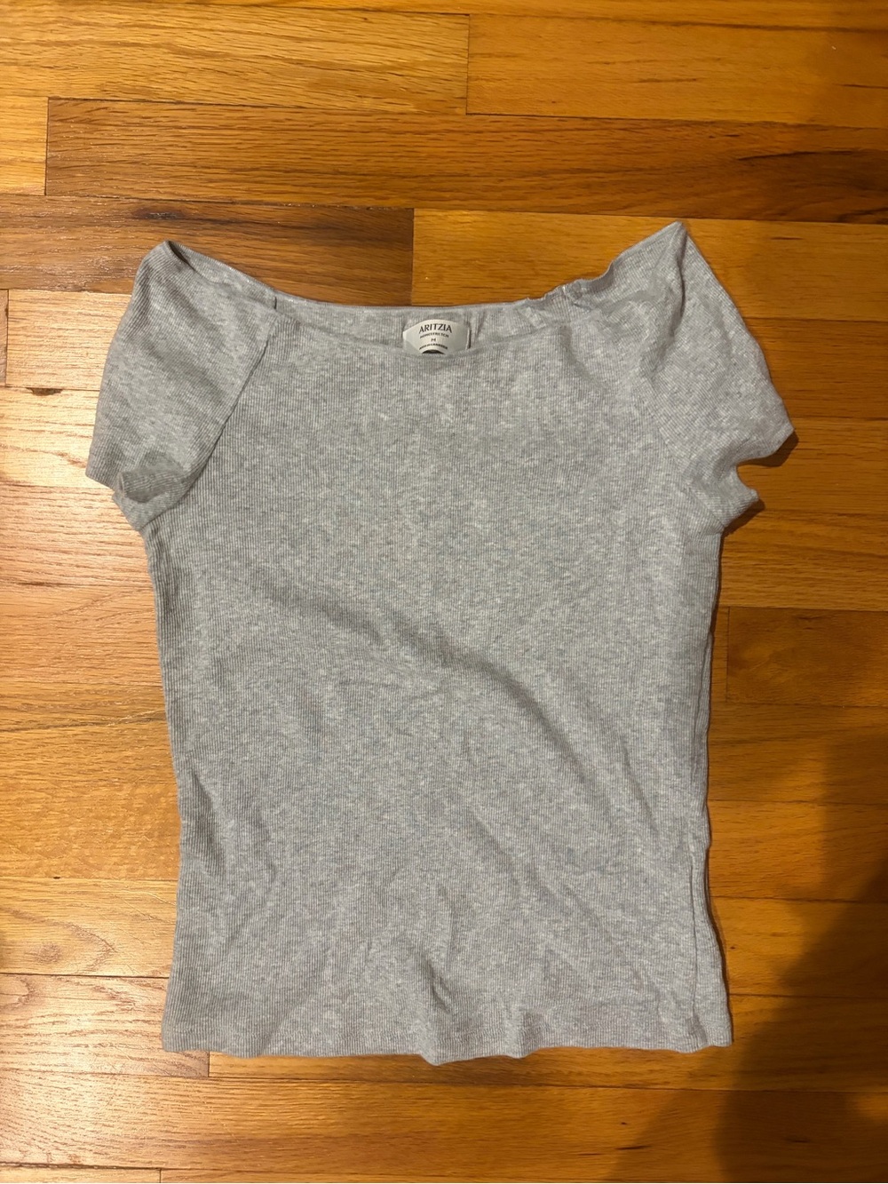 Aritzia Light Gray Scoop Neck Short Sleeve Tee